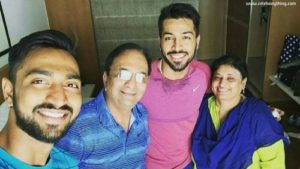 Hardik Pandya family | celebanything.com