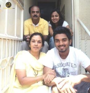 KL_Rahul_Family_Celebanything